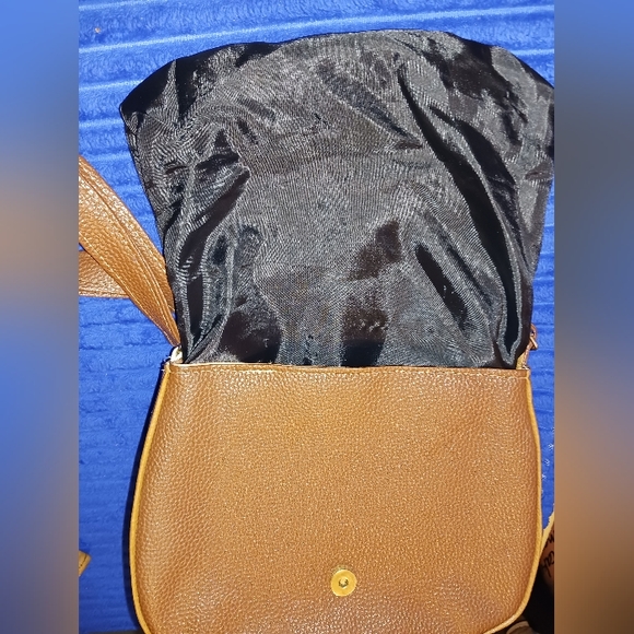 Purse - Picture 3 of 12